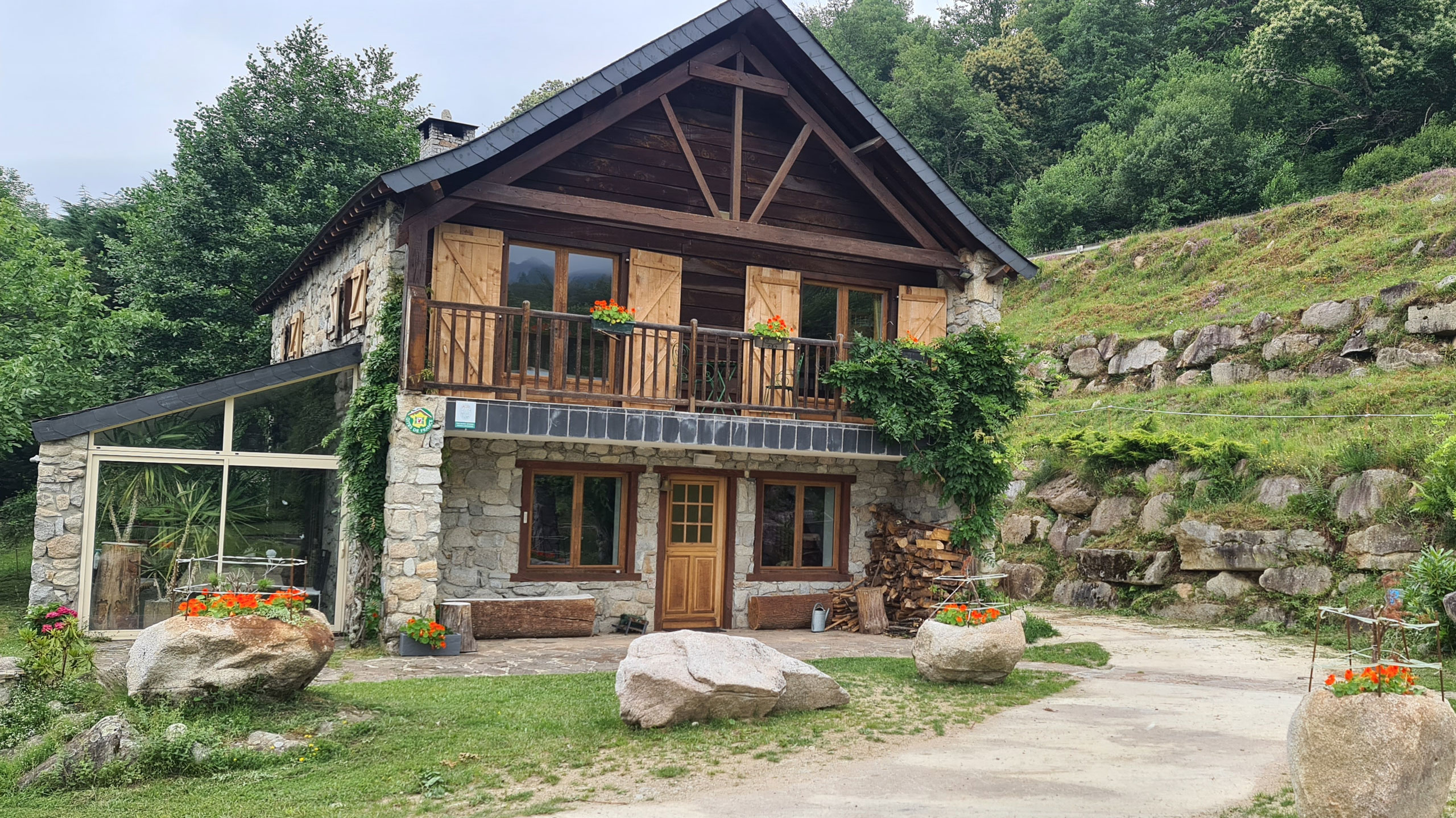 Der Außenbereich des Hauses